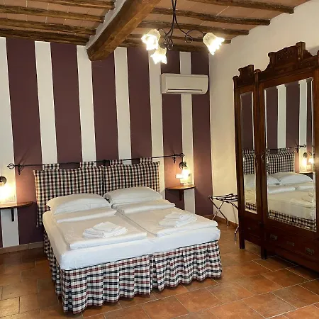 Il Poggiarello Feriegård