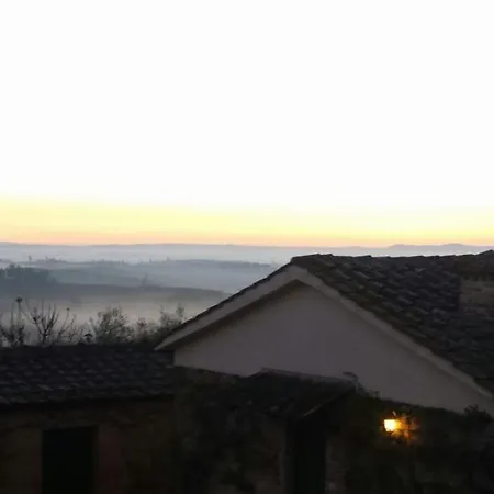 Il Poggiarello Farmház Siena