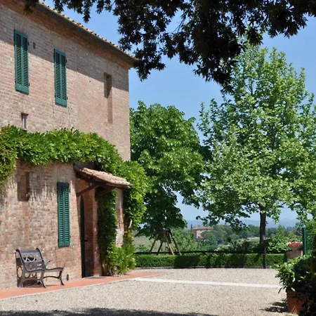 Farm stay Agriturismo Il Poggiarello Siena