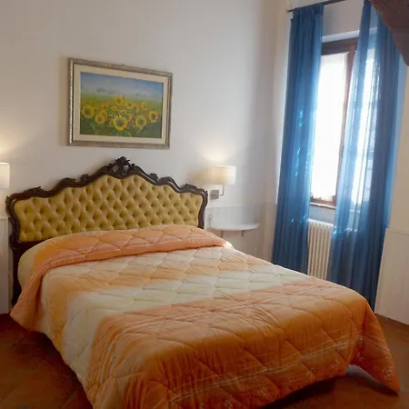 Il Poggiarello Lantgård *